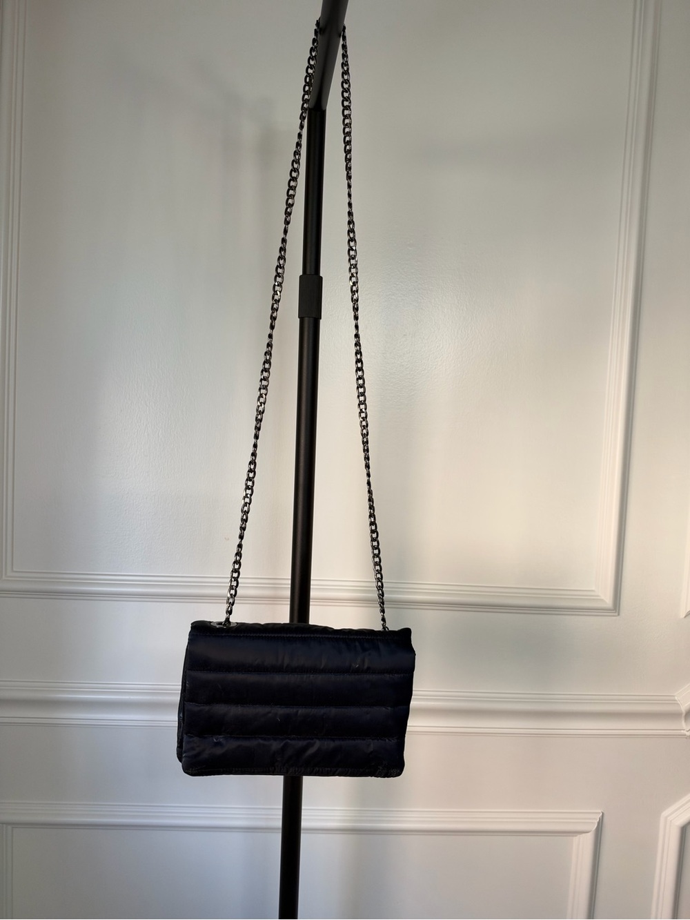 Think Roylan Black Quilted Chain Strap Crossbody Bag Navy Blue - Picture 2 of 5